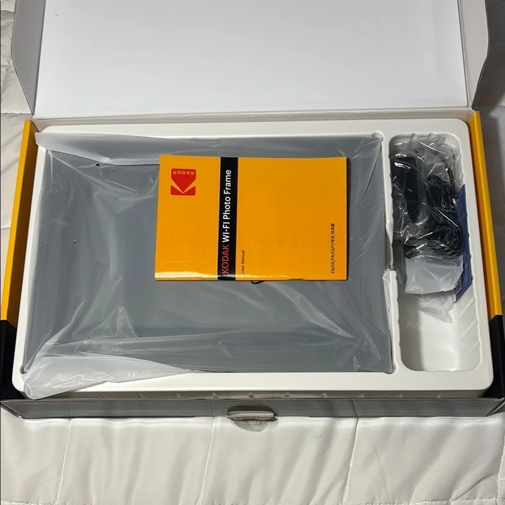Kodak Classic Photo Frame 10 inch Wi-Fi Enabled
